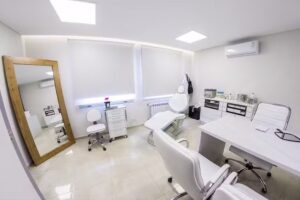 Dr. Emilio Velasques – Especialista en cirugía plástica y reconstructiva